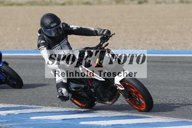 /Archiv-2024/02 29.01.-02.02.2024 Moto Center Thun Jerez/Gruppe gruen-green/2